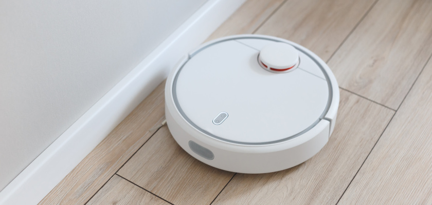 Czy robot sprzątający musi być podłączony?